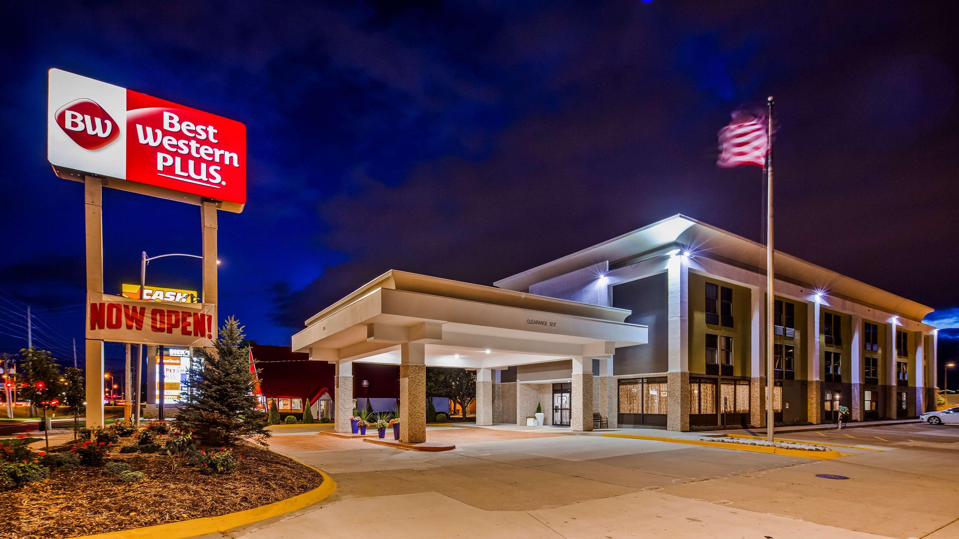Best Western Plus Bloomington East Exterior photo