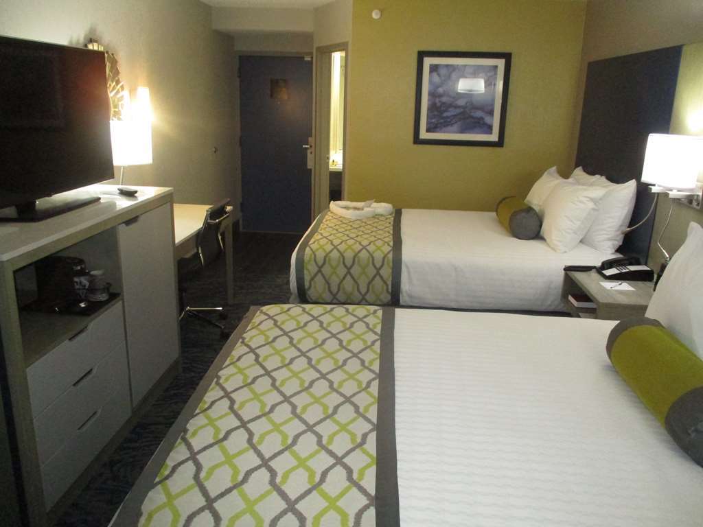 Best Western Plus Bloomington East Room photo